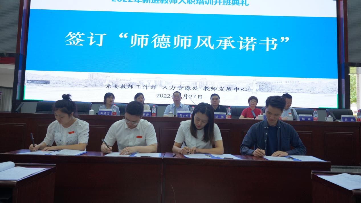 fce1840781c6044fdc4f5b7b70e21f8