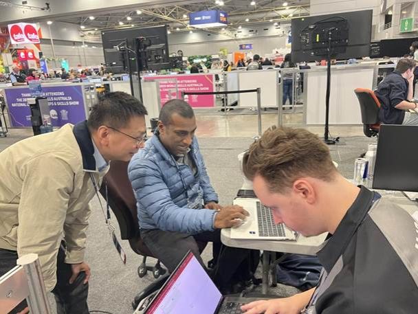 24BE090D1EC0BEAF96460FBE1DE848C0